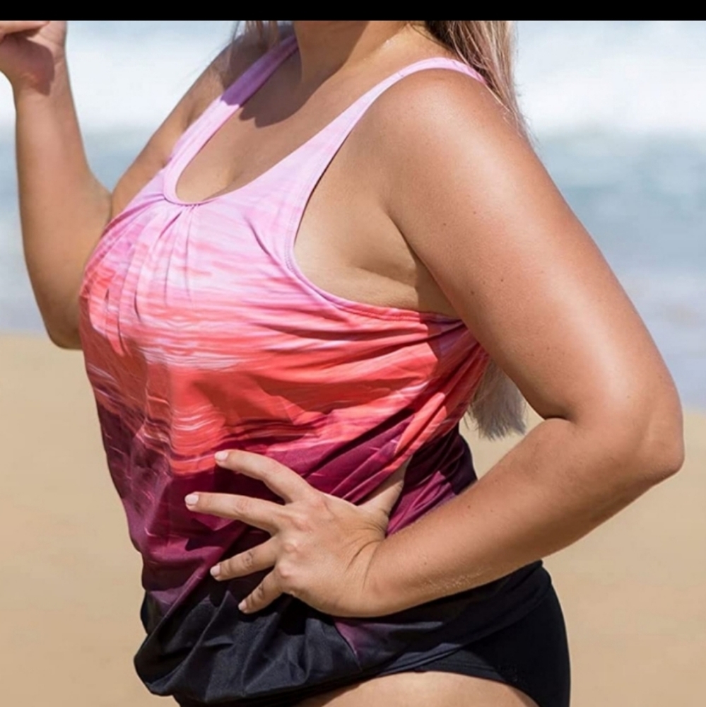 🩱👙🩴👒NWT CUTE SWIMSUIT TOP